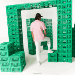 חולצת טריקו מכותנה אורגנית בהדפס lacoste x minecraft DZ4D0D879 ורוד 7sy נשים - Image 3