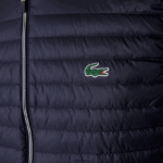 Lacoste אפוד גולף קל משקל עמיד במים ספורט DZ4D0D1309 כחול כהה 5fs גברים - Image 8