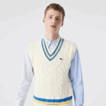 Lacoste אפוד סוודר צמר בכושר קלאסי DZ4D0D1471 לבן צהוב כחול 7mz גברים