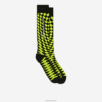 Lacoste גרבי דחיסה של לוח דמקה DZ4D0D526 שחור צהוב 9y2 גברים