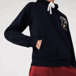 Lacoste דגלונים l תג סווטשירט צמר כותנה עם ברדס DZ4D0D1100 כחול כהה 166 גברים - Image 2