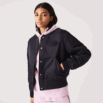 Lacoste ז'קט בומבר ניילון קווילט DZ4D0D2623 כחול כהה hde נשים
