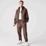 Lacoste ז'קט מחוספס קל עם רוכסן DZ4D0D1278 כחול כהה לבן qrn גברים - Image 4