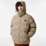 Lacoste ז'קט מרופד אריג דוחה מים DZ4D0D399 בצבע בז' נייבי ירוק חאקי 87e גברים