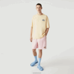 Lacoste חבילת קיץ חיה בגזרה רופפת חולצת טריקו מכותנה עם כתמים DZ4D0D936 hbz צהוב גברים - Image 5