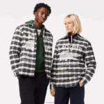 Lacoste חולצה בהדפס צ'קים ממותגים DZ4D0D1393 לבן שחור כחול z23 גברים