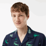 Lacoste חולצה עם שרוולים קצרים בהדפס גולף DZ4D0D474 כחול כהה 166 גברים - Image 2