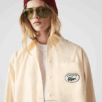 Lacoste חולצת אוברסייז מכותנה אוקספורד DZ4D0D2651 צהוב לבן hhf נשים