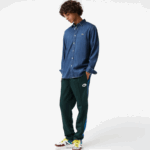 Lacoste חולצת ג'ינס מכותנה אורגנית בכושר רגיל DZ4D0D1502 כחול cdz גברים - Image 2