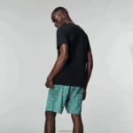 Lacoste חולצת טי טרקלין כותנה עם צווארון V, חבילה 3 DZ4D0D1336 שחור 031 גברים - Image 2