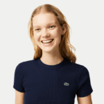 Lacoste חולצת טי מכותנה אורגנית בגזרה דקיקה DZ4D0D2385 כחול כהה 166 נשים - Image 2