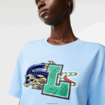 Lacoste חולצת טי מכותנה אורגנית במידות גדולות DZ4D0D2568 כחול hbp נשים - Image 2