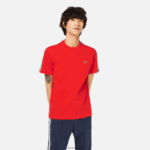 Lacoste חולצת טי עם פס לוגו בכושר רגיל DZ4D0D48 אדום s5h גברים