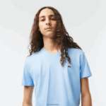 Lacoste חולצת טי של פימה כותנה עם צווארון V DZ4D0D624 כחול hbp גברים - Image 2