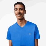 Lacoste חולצת טי של פימה כותנה עם צווארון V DZ4D0D49 כחול kxb גברים - Image 2
