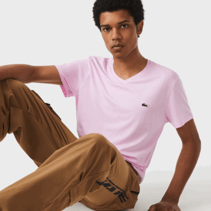 Lacoste חולצת טי של פימה כותנה עם צווארון V DZ4D0D615 ורוד z4h גברים