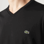 Lacoste חולצת טי של פימה כותנה עם צווארון V DZ4D0D41 שחור 031 גברים - Image 4