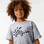 Lacoste חולצת טריקו אוברסייז בסגנון ימי DZ4D0D3143 chine אפור cca ילדים - Image 7