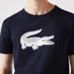 Lacoste חולצת טריקו ג'רזי נושמת בהדפס תלת מימד DZ4D0D706 כחול כהה לבן 525 גברים - Image 4