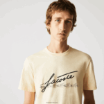 Lacoste חולצת טריקו כותנה עם צווארון עגול בהדפס חתימה ותנין DZ4D0D762 hbz צהוב גברים - Image 2