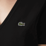 Lacoste חולצת טריקו כותנה עם צווארון V DZ4D0D2606 שחור 031 נשים - Image 3