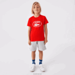 Lacoste חולצת טריקו מג'רזי מכותנה ממותגת בניגוד DZ4D0D3030 אדום f8m ילדים - Image 8