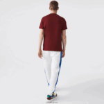 Lacoste חולצת טריקו מכותנה עם אותיות ניגודיות בהתאמה רגילה DZ4D0D566 בורדו zs1 גברים - Image 2