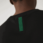 Lacoste חולצת טריקו מתערובת פיקה כותנה אורגנית עם צווארון צוואר DZ4D0D640 שחור 031 גברים - Image 4