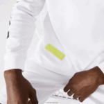 Lacoste חולצת טריקו עם הדפס רופף DZ4D0D796 לבן 001 גברים - Image 7