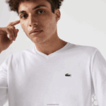 Lacoste חולצת טריקו קלת משקל עם צווארון V מכותנה פימה DZ4D0D675 לבן 001 גברים - Image 2