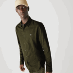 Lacoste חולצת כותנה לוהבת בגזרה דקיקה DZ4D0D1645 ירוק חאקי לבן n8e גברים