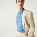 Lacoste חולצת פופלין מתערובת כותנה בהתאמה רגילה DZ4D0D1652 כחול 776 גברים - Image 2