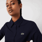 Lacoste חולצת פיקה מכותנה בצווארון צרפתי DZ4D0D2649 כחול כהה 166 נשים - Image 8