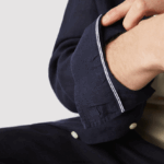 Lacoste חולצת פשתן בכושר רגיל DZ4D0D1650 כחול כהה 166 גברים - Image 6