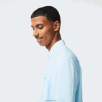 Lacoste חולצת פשתן DZ4D0D468 כחול בהיר t01 גברים - Image 2