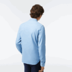 Lacoste חולצת צ'מברי מכותנה בגזרה דקיקה DZ4D0D1520 כחול לבן fv2 גברים - Image 2