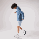 Lacoste חולצת צ'מברי מכותנה בגזרה דקיקה DZ4D0D1573 כחול cdz גברים - Image 7