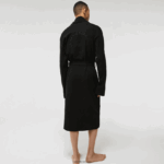 Lacoste חלוק רחצה סרוג מכותנה בגזרה רופפת DZ4D0D1525 שחור 031 גברים - Image 3