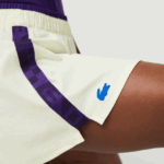 Lacoste חצאית טניס קצרה מובנית DZ4D0D2592 צהוב סגול 4xk נשים - Image 8