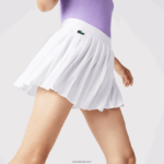 Lacoste חצאית טניס קצרה עם קפלים מובנית DZ4D0D2582 לבן ירוק 737 נשים - Image 2