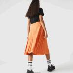 Lacoste חצאית קפלים גולשת במותן אלסטית DZ4D0D2599 כתום wwc נשים - Image 2