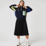 Lacoste חצאית קפלים גולשת במותן אלסטית DZ4D0D2601 שחור 031 נשים - Image 5
