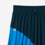 Lacoste חצאית קפלים ניילון בצבע בלוק DZ4D0D2595 כחול לוה נשים - Image 5