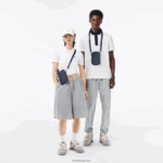Lacoste מחזיק לסמארטפון למותג ניגודיות DZ4D0D1976 bleu nuit blanc m05 נשים