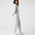 Lacoste מכנסי אימונית צמר בעיצוב מונוגרמה חי DZ4D0D2574 לבן כחול dpq נשים - Image 2