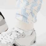 Lacoste מכנסי אימונית צמר בעיצוב מונוגרמה חי DZ4D0D2574 לבן כחול dpq נשים - Image 8