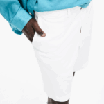 Lacoste מכנסי ברמודה מכותנה בכושר רגיל DZ4D0D1618 לבן 001 גברים - Image 4