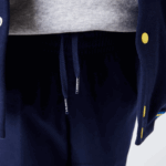 Lacoste מכנסי גבארדין מכותנה מתיחה DZ4D0D3269 כחול כהה 166 בנים - Image 8