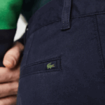 Lacoste מכנסי גבארדין קצרים בגזרה דק בגזרה DZ4D0D554 כחול כהה 166 גברים - Image 5