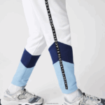 Lacoste מכנסי ג'וגינג בצבעי צמר צבעוניים עם פסים DZ4D0D1146 לבן כחול vhe גברים - Image 2